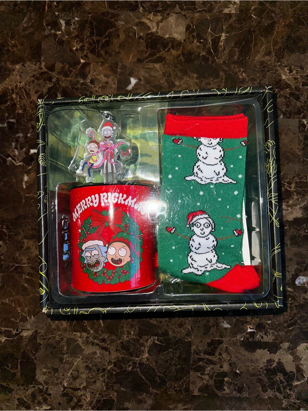 Rick and Morty Merry Rickmas Holiday Socks & Mug Gift Set - Green